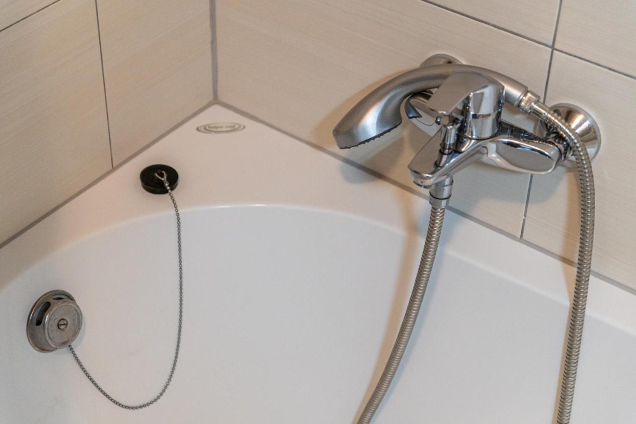 Flexible Selfcheckins 32 - Zagreb - Garage - Electric Vehicle Ccharger - Big Loggia - New - Apartments Repinc 32 エクステリア 写真
